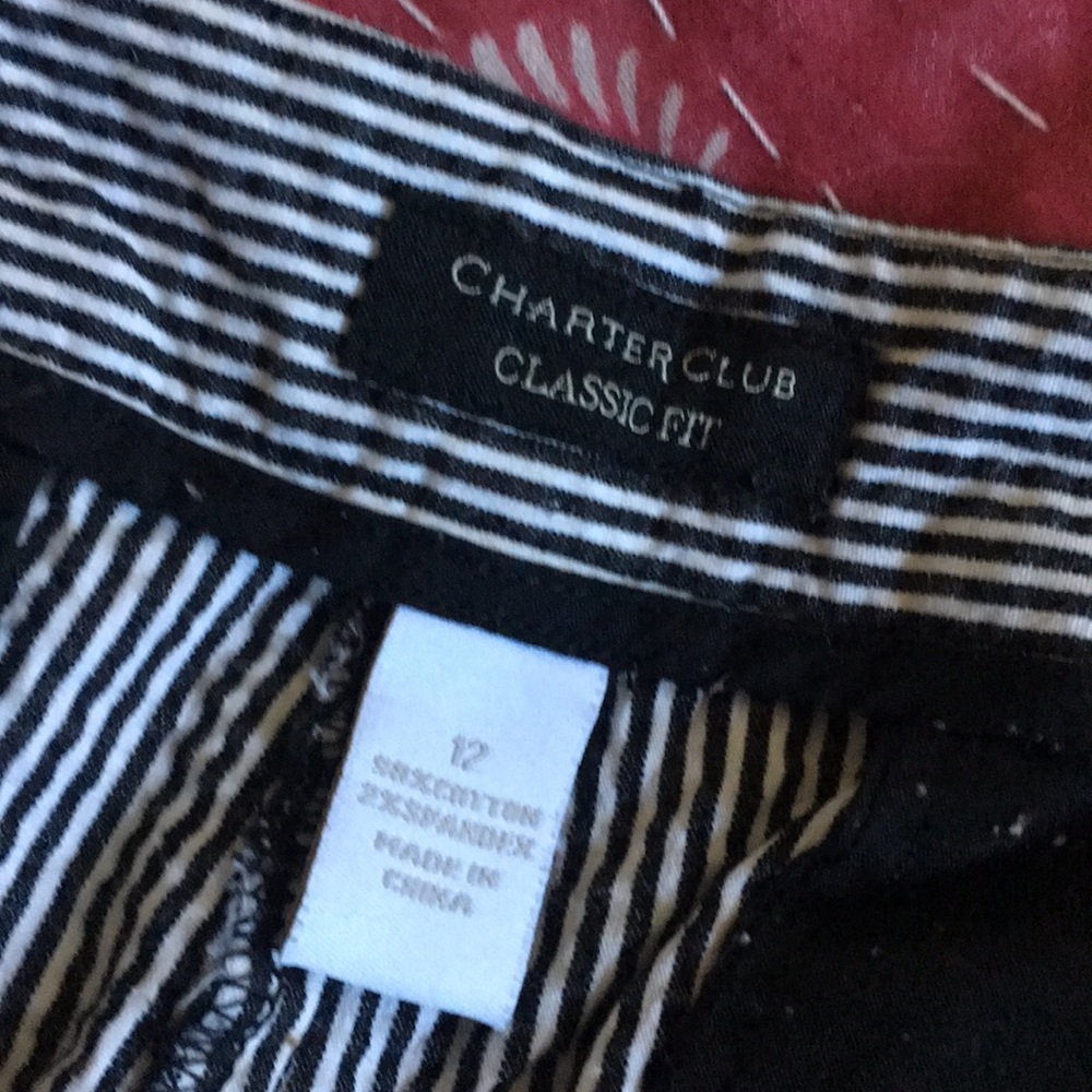 Seersucker Bermuda shorts - size 12